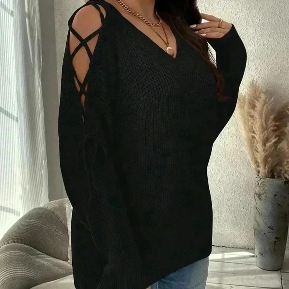 Black Casual Women's Plus Lace Up Side Raglan Sleeve Sweater - Picture 4 of 6